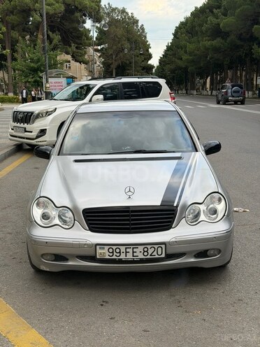 Mercedes C 220 2001, 380,000 km - 2.1 л - Sumqayıt