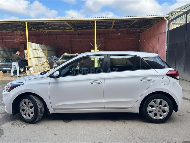 Hyundai i20 2016, 186,000 km - 1.1 л - Bakı