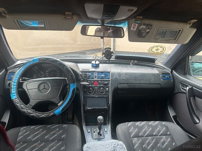 Mercedes C 180 1999, 274,080 km - 1.8 l - Gədəbəy