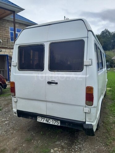 Mercedes 208 D 1993, 500,000 km - 2.3 л - Astara