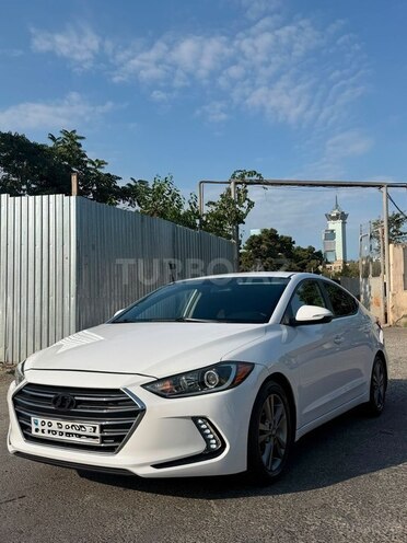 Hyundai Avante 2015, 330,000 km - 1.6 л - Bakı