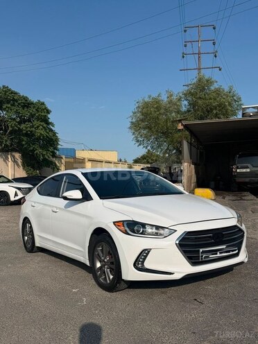 Hyundai Avante 2015, 330,000 km - 1.6 л - Bakı