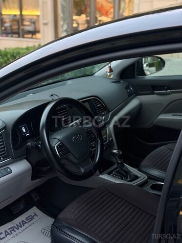 Hyundai Elantra 2017, 260,472 km - 2.0 l - Bakı