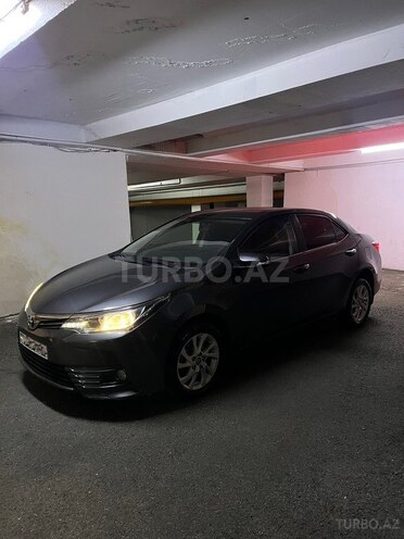 Toyota Corolla 2017, 153,500 km - 1.6 l - Bakı