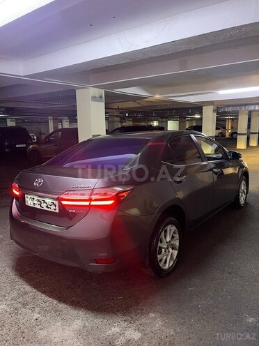 Toyota Corolla 2017, 153,500 km - 1.6 l - Bakı