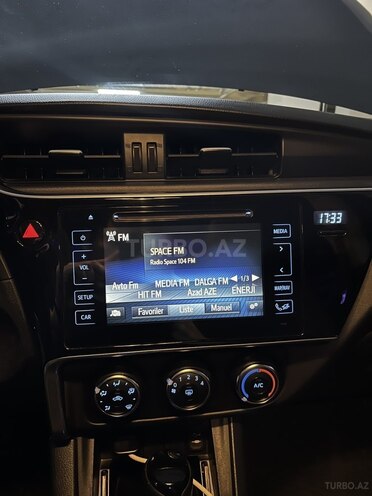 Toyota Corolla 2017, 153,500 km - 1.6 l - Bakı
