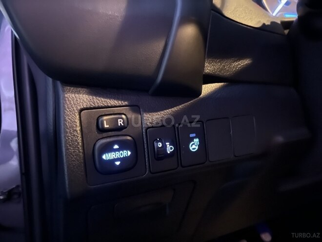 Toyota Corolla 2017, 153,500 km - 1.6 l - Bakı