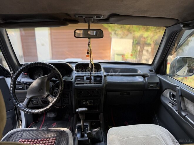 Mitsubishi Pajero 1995, 300,000 km - 2.8 l - Bakı