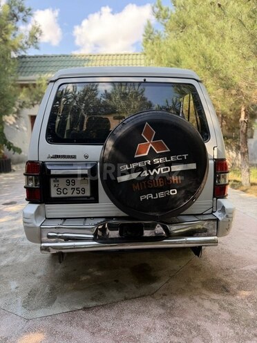 Mitsubishi Pajero 1995, 300,000 km - 2.8 l - Bakı