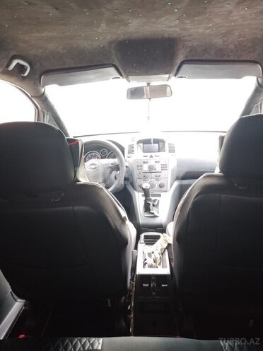 Opel Zafira 2006, 328,000 km - 1.9 l - Quba