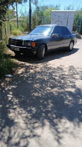 Mercedes 190 1993, 456,200 km - 2.0 l - Salyan