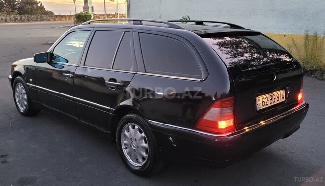 Mercedes C 250 1997, 324,965 km - 2.5 l - Zaqatala