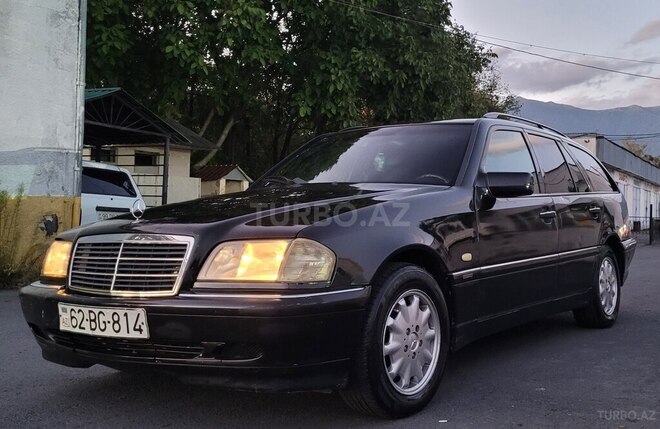 Mercedes C 250 1997, 324,965 km - 2.5 l - Zaqatala