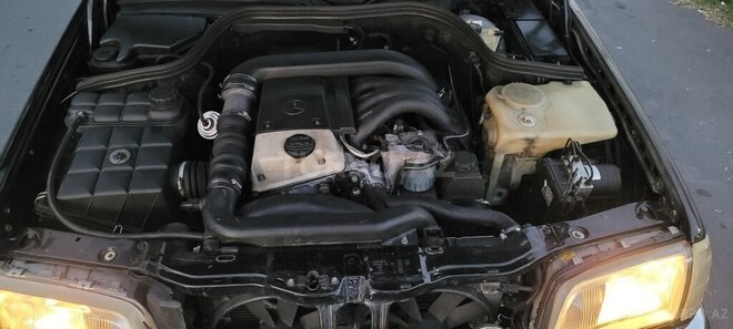 Mercedes C 250 1997, 324,965 km - 2.5 l - Zaqatala