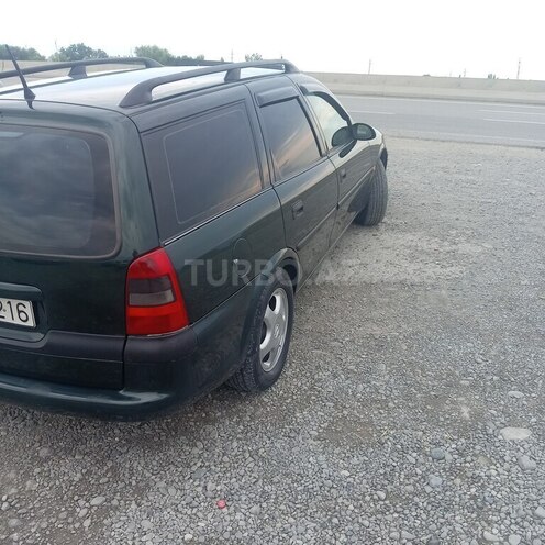 Opel Vectra 1998, 431,663 km - 1.6 l - Ucar