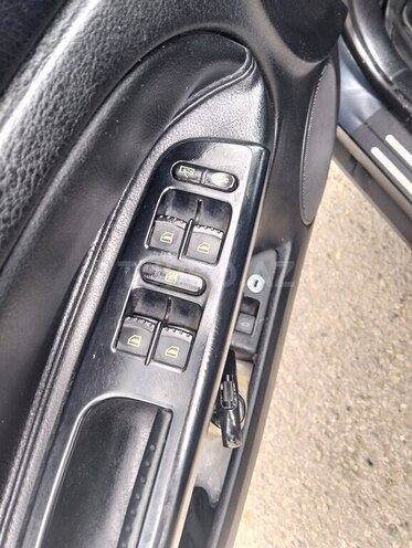 Volkswagen Passat 2005, 327,403 km - 1.8 l - Bakı