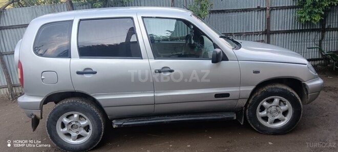 Chevrolet Niva 2005, 297,000 km - 1.7 l - Göygöl