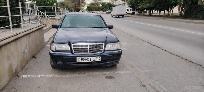 Mercedes C 220 2000, 325,000 km - 2.2 l - Sumqayıt
