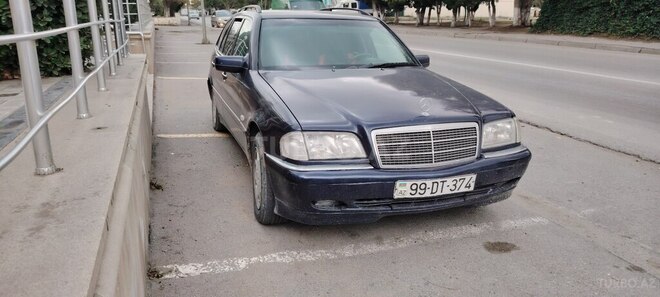 Mercedes C 220 2000, 325,000 km - 2.2 l - Sumqayıt