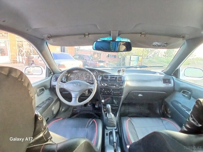Toyota Corolla 1994, 180,769 km - 1.3 l - Beyləqan