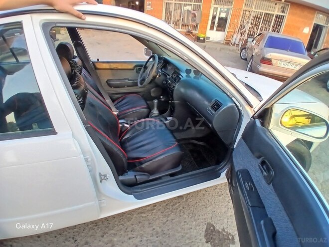 Toyota Corolla 1994, 180,769 km - 1.3 l - Beyləqan