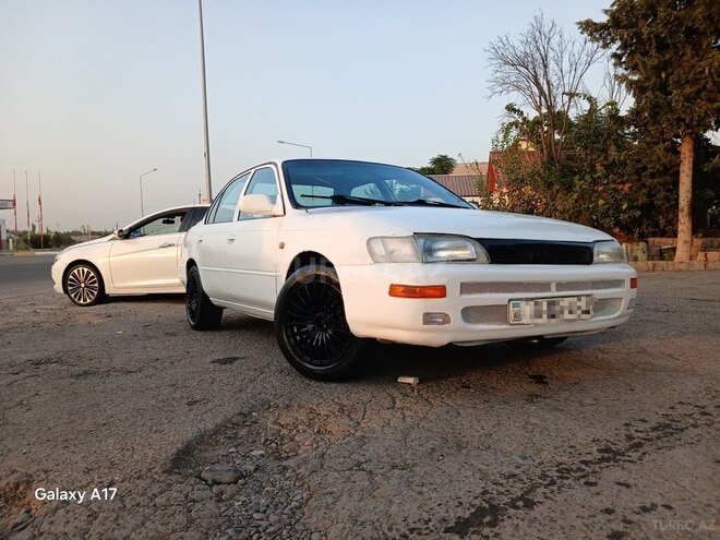 Toyota Corolla 1994, 180,769 km - 1.3 l - Beyləqan