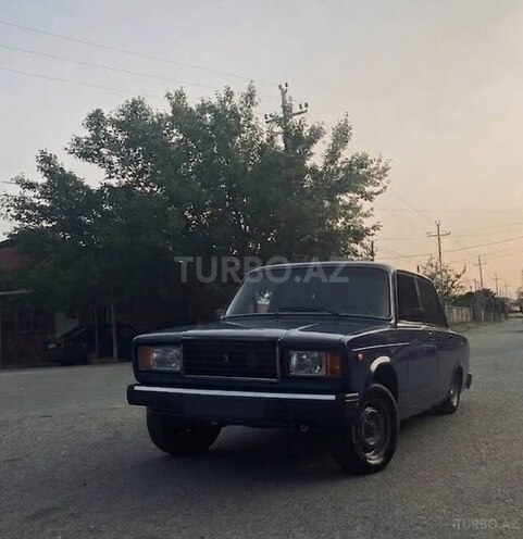 LADA (VAZ) 2107 2005, 100,000 km - 1.6 л - Salyan