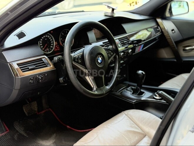 BMW 520 2006, 402,000 km - 2.0 l - Bakı