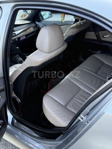 BMW 520 2006, 402,000 km - 2.0 l - Bakı