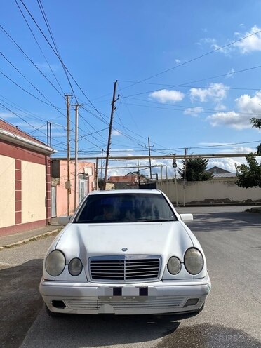 Mercedes E 220 1999, 410,000 km - 2.2 л - Bakı
