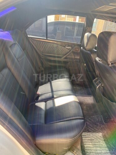 Mercedes E 220 1999, 410,000 km - 2.2 л - Bakı
