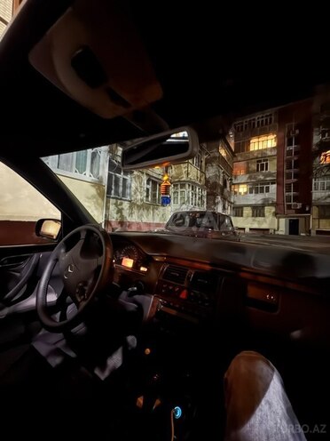 Mercedes E 240 2000, 272,000 km - 2.4 l - Mingəçevir