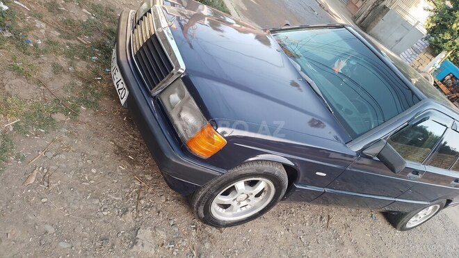 Mercedes 190 1993, 645,730 km - 2.0 l - Astara