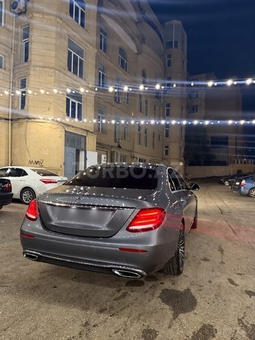 Mercedes E 220 d 2018, 169,000 km - 2.0 л - Bakı