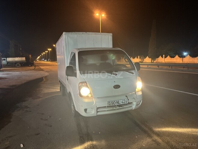 Kia Bongo 2006, 300,000 km - 2.7 l - Bakı