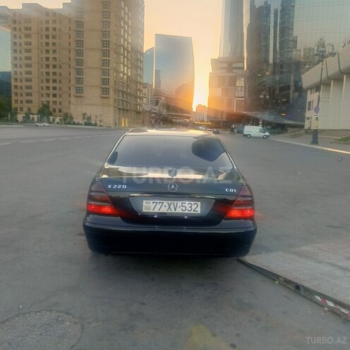 Mercedes E 220 2006, 386,000 km - 2.2 l - Bakı