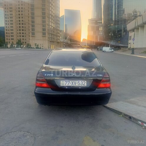 Mercedes E 220 2006, 386,000 km - 2.2 l - Bakı