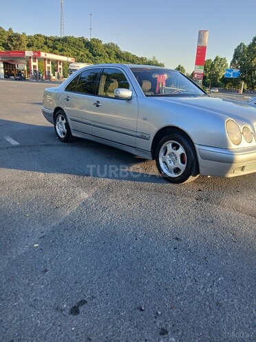 Mercedes E 230 1996, 400,383 km - 2.3 l - Zaqatala