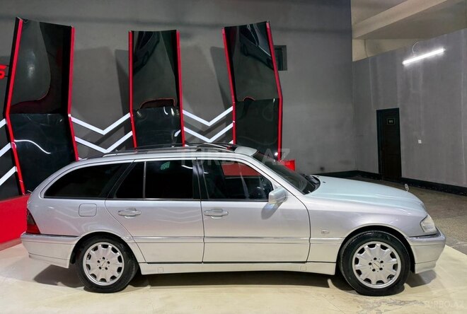 Mercedes C 220 2000, 450,000 km - 2.2 l - Sumqayıt
