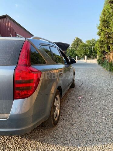 Kia  2008, 264,000 km - 1.4 l - Gəncə