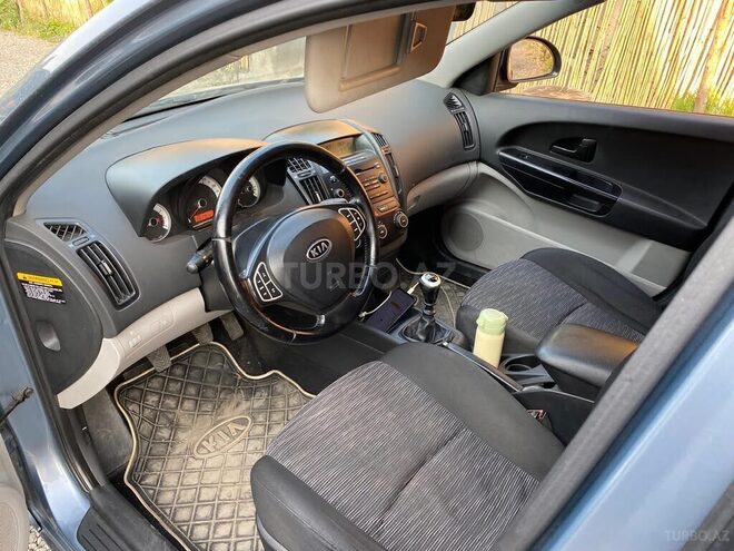 Kia  2008, 264,000 km - 1.4 l - Gəncə