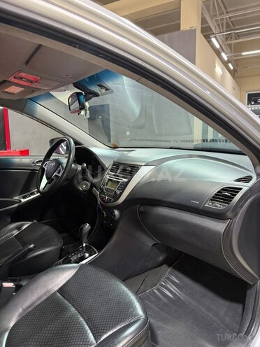 Hyundai Accent 2011, 222,444 km - 1.6 l - Sumqayıt