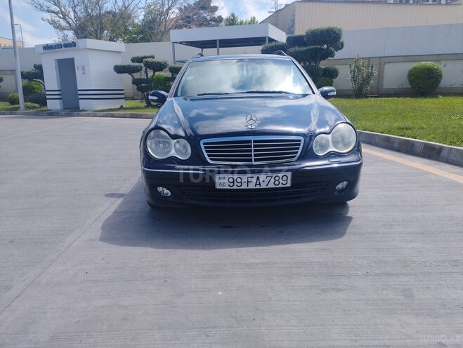 Mercedes C 220 2005, 353,000 km - 2.2 l - Bakı