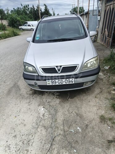 Opel Zafira 2000, 300,000 km - 1.8 л - Quba