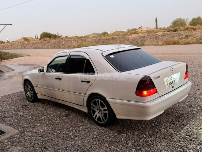 Mercedes C 230 1998, 563,270 km - 2.3 l - Sabirabad
