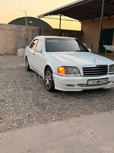 Mercedes C 230 1998, 563,270 km - 2.3 l - Sabirabad