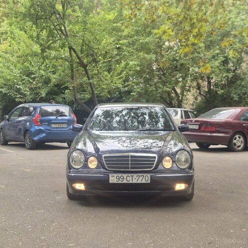 Mercedes E 220 1999, 450,000 km - 2.2 l - Bakı