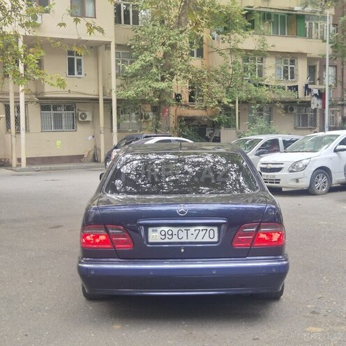 Mercedes E 220 1999, 450,000 km - 2.2 l - Bakı
