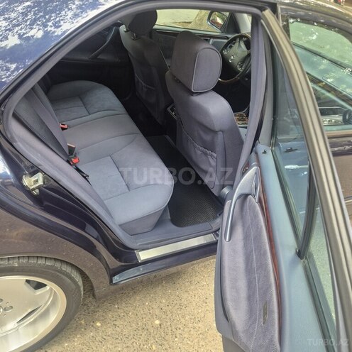 Mercedes E 220 1999, 450,000 km - 2.2 l - Bakı