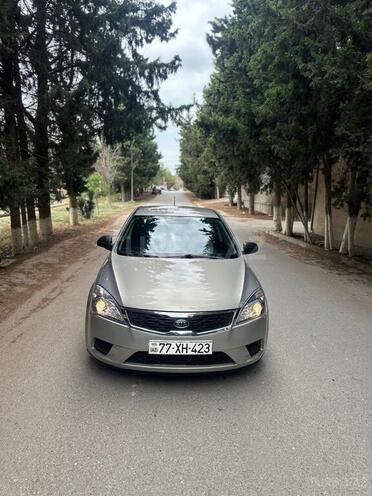 Kia Ceed 2010, 270,000 km - 1.6 l - Bakı